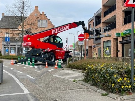 ROTERENDE VERREIKER 25 meter 6 ton