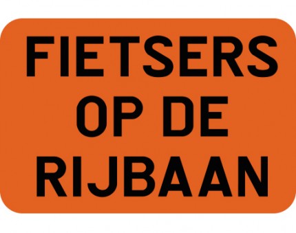 VERKEERSBORD FIETSERS OP DE RIJBAAN